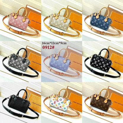 LV 

SPEEDY MINI 
SIZE GOOD QUALITY WITH BOX 
100 dhs🇦🇪🇦🇪

Size:16cm

Zain39
♥️♥️♥️