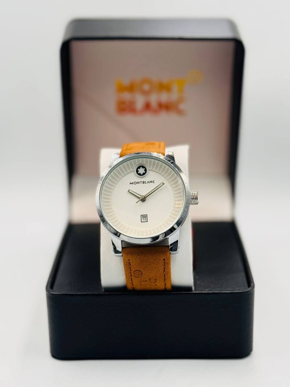 Mont Blanc men
*offer price 
45 dhs🪙🌨️

Zain08
♥️♥️♥️