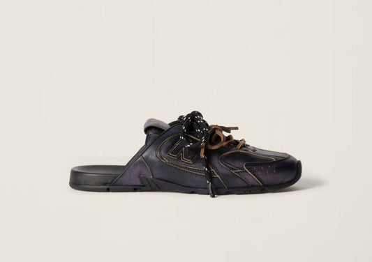 New Balance X Miu Miu 530 SL deco calf leather mules ‘Black’🖤
36-41 AVAILABLE 🤩
210 dhs❣️

Zain242
♥️♥️♥️