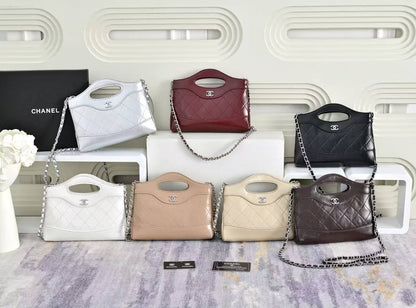 Chanel
withbox 
95 dhs🇦🇪🇦🇪

Zain143
♥️♥️♥️
