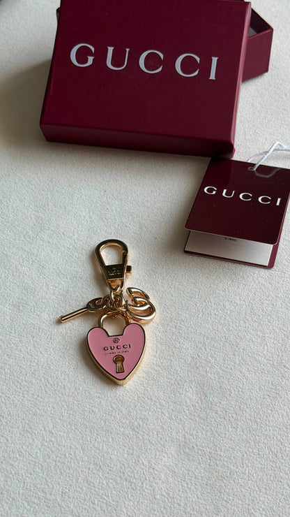 GUCCI  & CHANEL 
CHARMS
Super master quality 
*with complete packing*🎁
240 dhs✅

Zain280
♥️♥️♥️