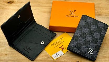 Wallets
65 dhs✅

Zain182
♥️♥️♥️