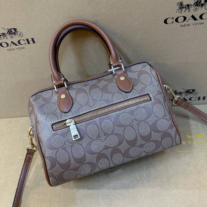 COACH 
HIGH QUALITY 
WITH BOX 
120 dhs💓
25cm

Zain39
♥️♥️♥️