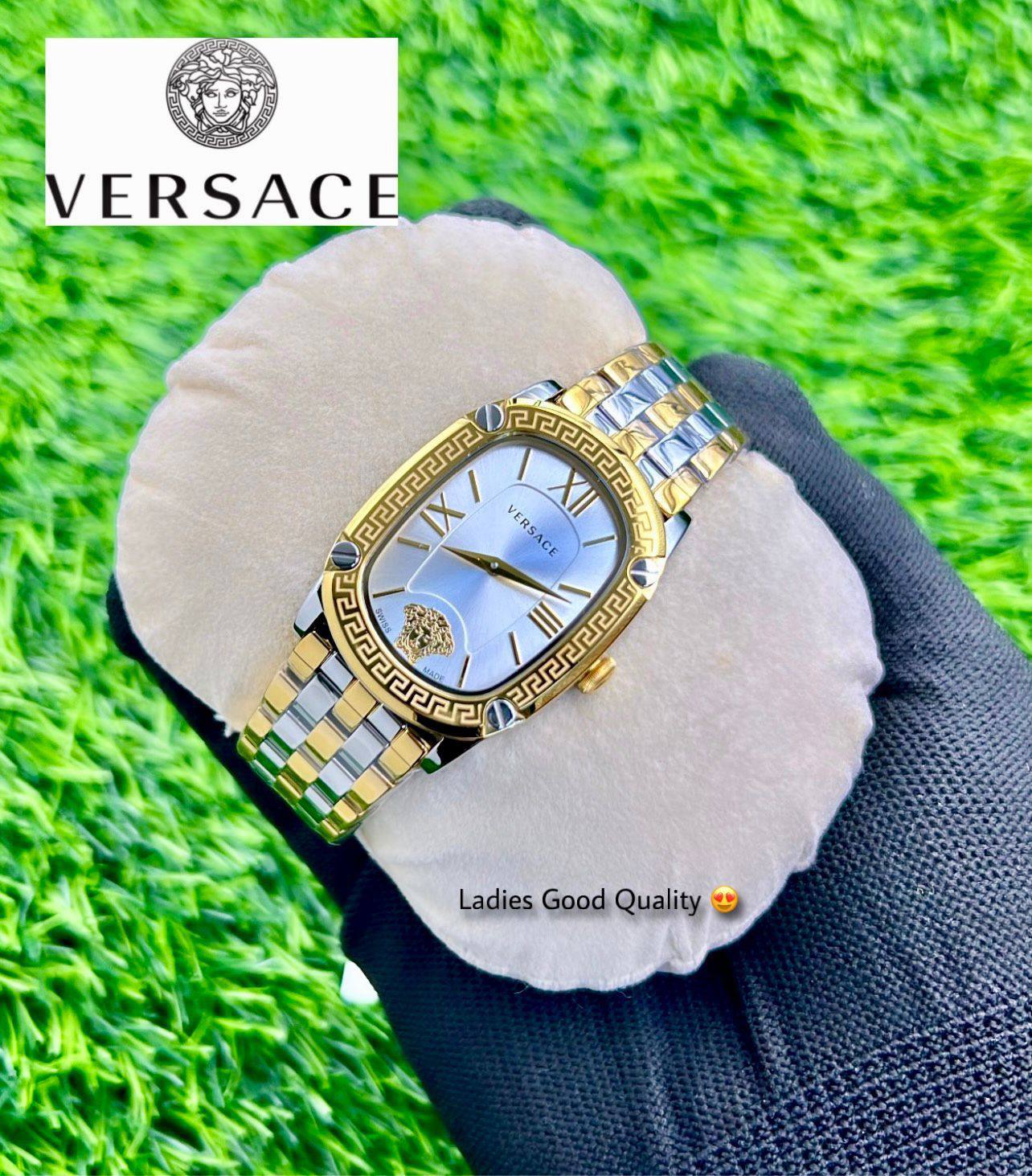 Versace Ladies
*Good quality*
280 dhs❣️

Zain29
♥️♥️♥️