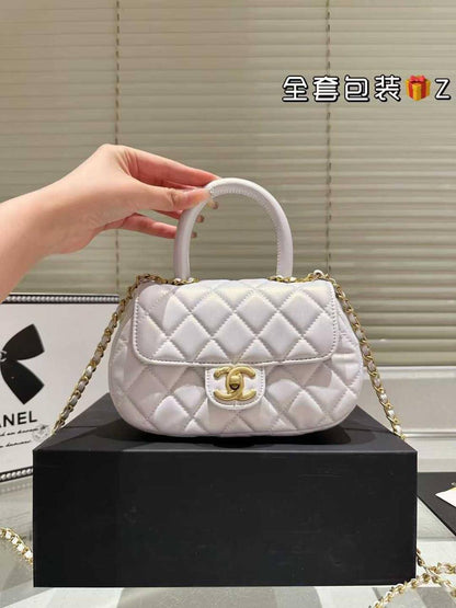 Chanel Master
220 dhs🪙💕

Zain132
♥️♥️♥️