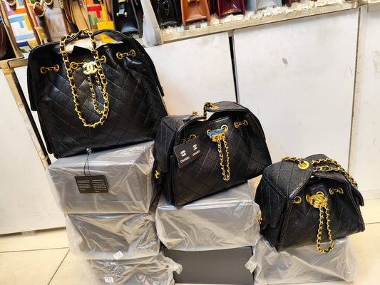 Chanel

110 dhs✅  S
120 dhs✅ M
130 dhs✅ L

Zain102
♥️♥️♥️