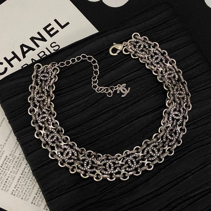 CHANEL SET 
Necklace 😍
Bracelet 🦋
Earring ✨
Master quality 💯
With normal boxes 🗃️ 
240 dhs🇦🇪🇦🇪

With master box 📦 
290 dhs🇦🇪🇦🇪

Zain216
♥️♥️♥️