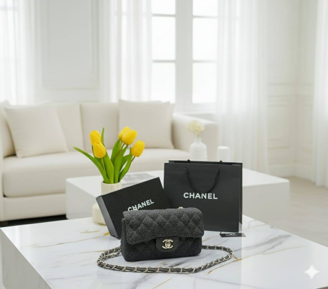CHANEL ᴄʟᴀssɪᴄ
ᴛᴡᴇᴇᴅs ᴍᴀᴛᴇʀɪᴀʟ
sʟɪɴɢ ʙᴀɢ 
sɪᴢᴇ : 20 cm
ᴡɪᴛʜᴏᴜᴛ BOX

95 dhs🪙🌨️

Zain31
🌨️🌨️🌨️