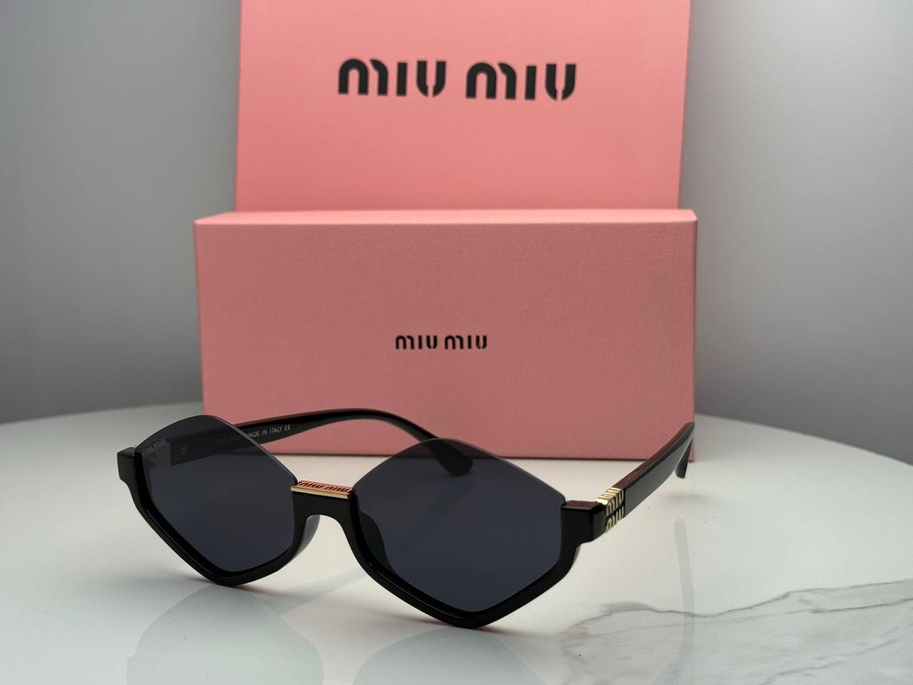 Sunglasses
65 dhs🇦🇪🇦🇪

Zain182
♥️♥️♥️