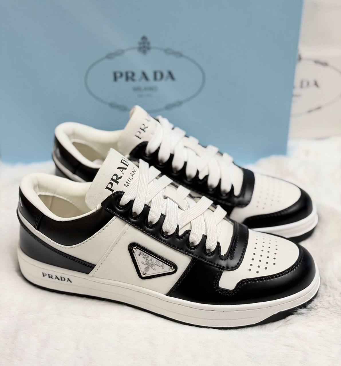 PRADA
💎 _*VIP QUALITY +A*_ 💎
Size 37 To 41

530 dhs✅

Zain292
♥️♥️♥️
