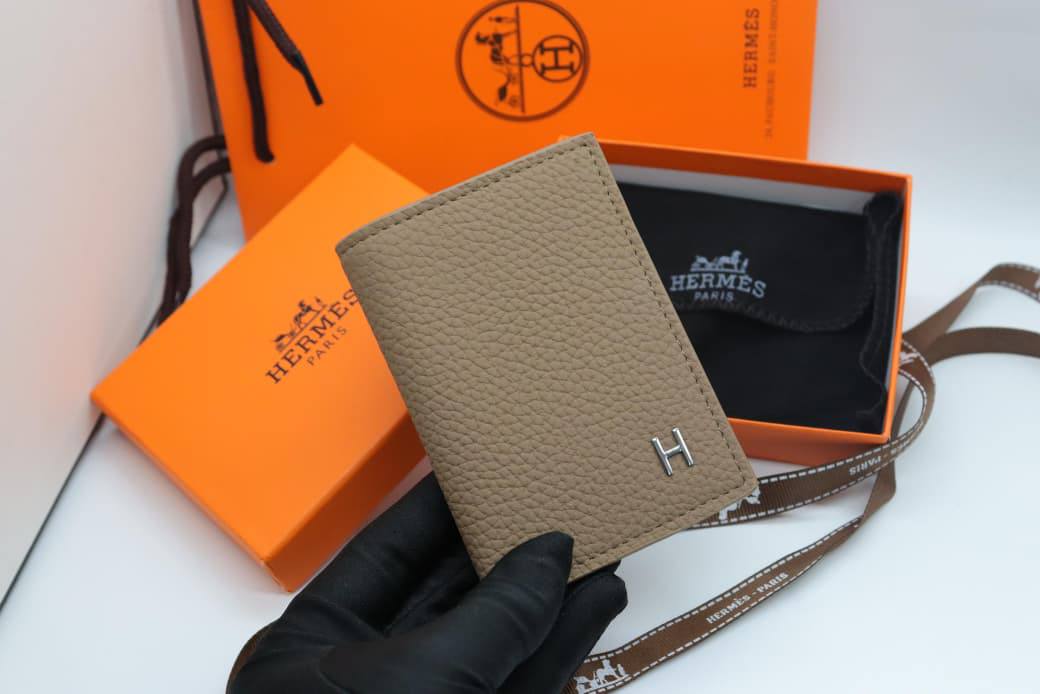 Hermes Wallet
Good Quality
85 dhs🇦🇪🇦🇪

Zain33
♥️♥️♥️