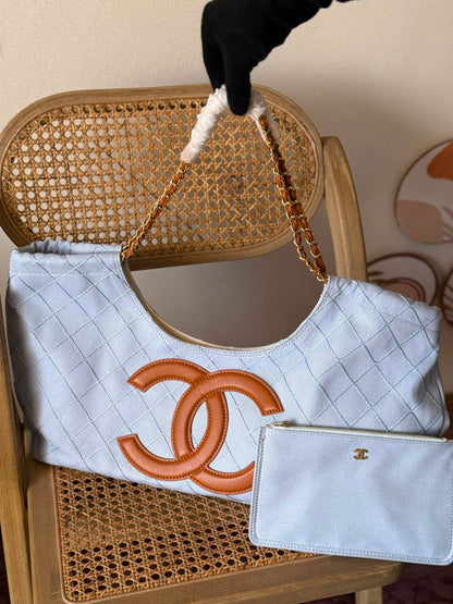 New Collection✨✨✨
CHANEL
42cm
350 dhs✅
*MASTER QUALITY*
With box🎁

Zain167
♥️♥️♥️
