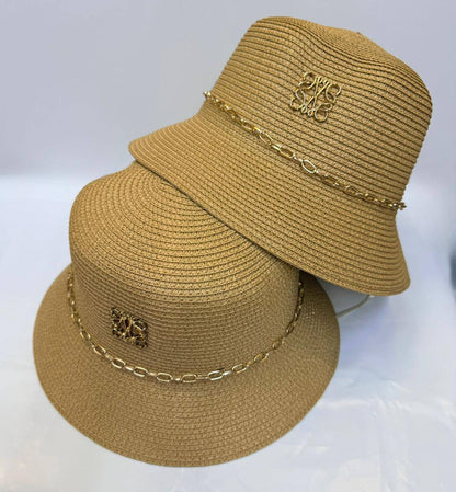 Hat
60 dhs✅

Zain93
♥️♥️♥️