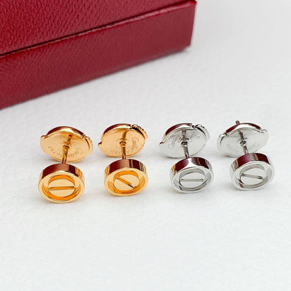 Cartier 
Earring 🦋
Master quality 💯
With normal boxes 🗃️ 
45 dhs🇦🇪🇦🇪

With master box 📦 
85 dhs🇦🇪🇦🇪

Zain216
♥️♥️♥️