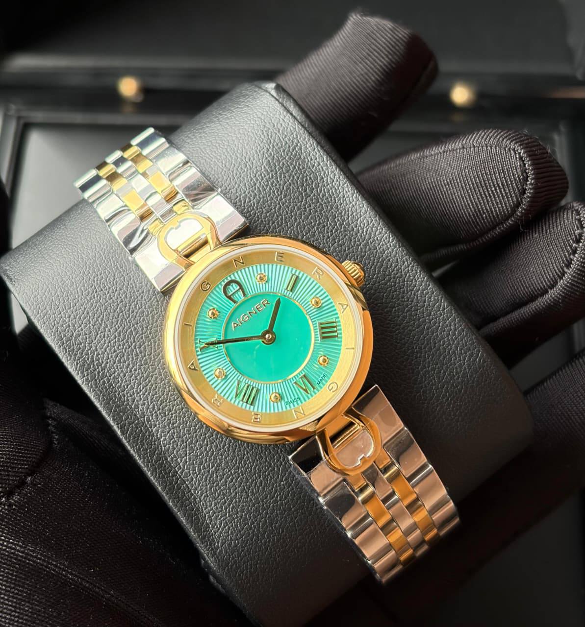 Aigner watch for ladies 
good quality 
240 dhs✅

Zain59
♥️♥️♥️