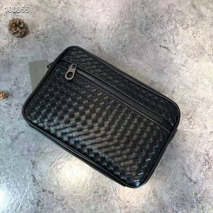 BOTTEGA  
COPY ONE 

 WITH BOX 
🎁🎁🎁

140 dhs✅

Zain39
♥️♥️♥️