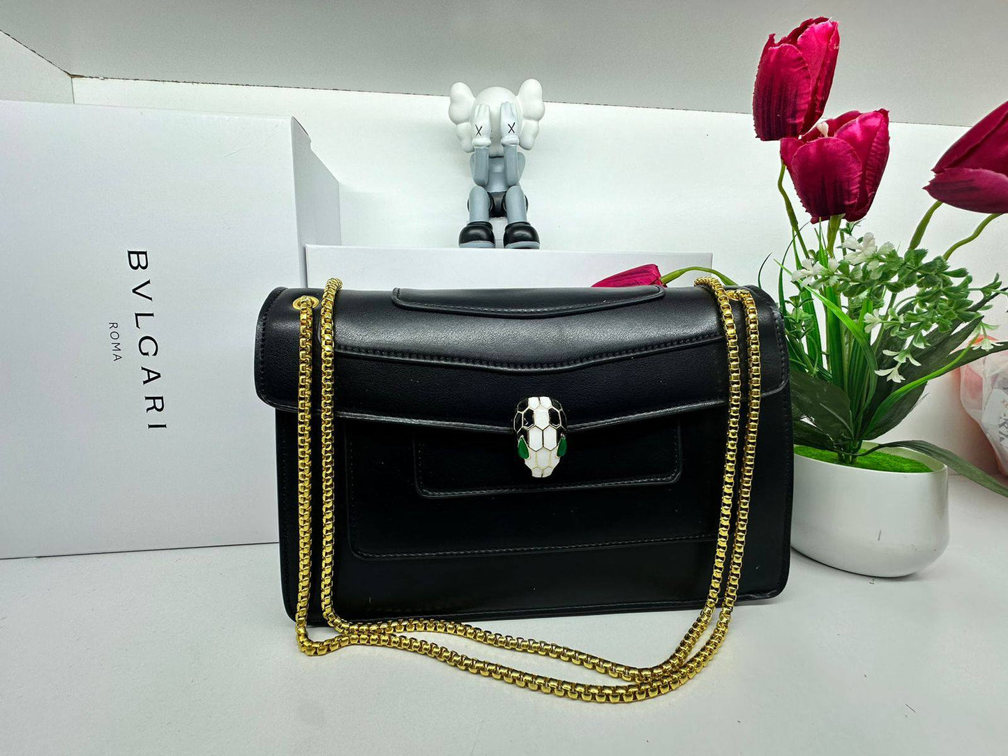 Bvlagri
100 dhs❣️
size:28*19*10
with box🌹
🎁🎁🎁

Zain07
♥️♥️♥️