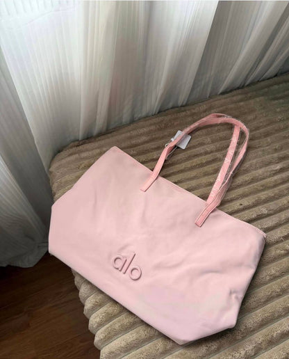 Alo
85 dhs✅
Good-quality 

Zain35
♥️♥️♥️