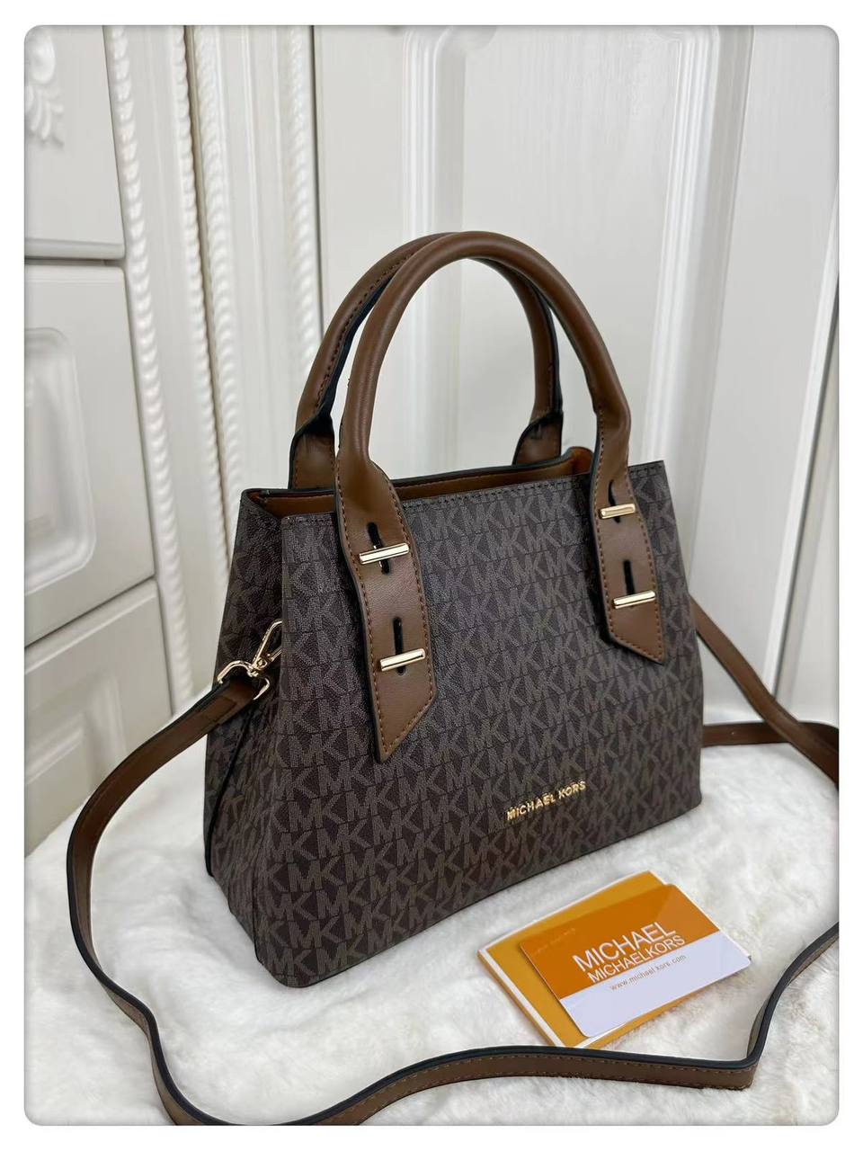 MK 
size :27cm  
110 dhs💓

Zain114
♥️♥️♥️