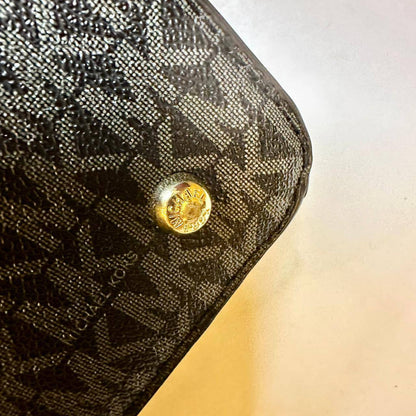 MK 

RESTOCK  

GOOD QUALITY 

110 dhs🇦🇪🇦🇪

Zain295
♥️♥️♥️