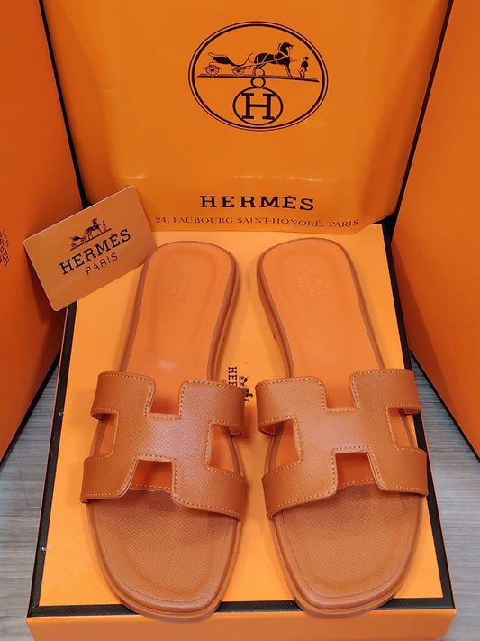 Hermes 
Size 36 To 41
85 dhs❣️

Zain16
♥️♥️♥️