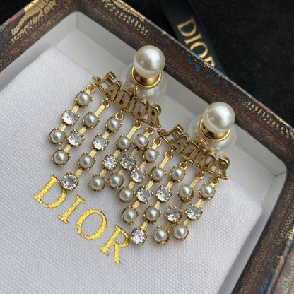 DIOR 
60 DHS🗽
MASTER 💫✨
With Box And Paper BAG
🛍️🎁

Zain89
♥️♥️♥️