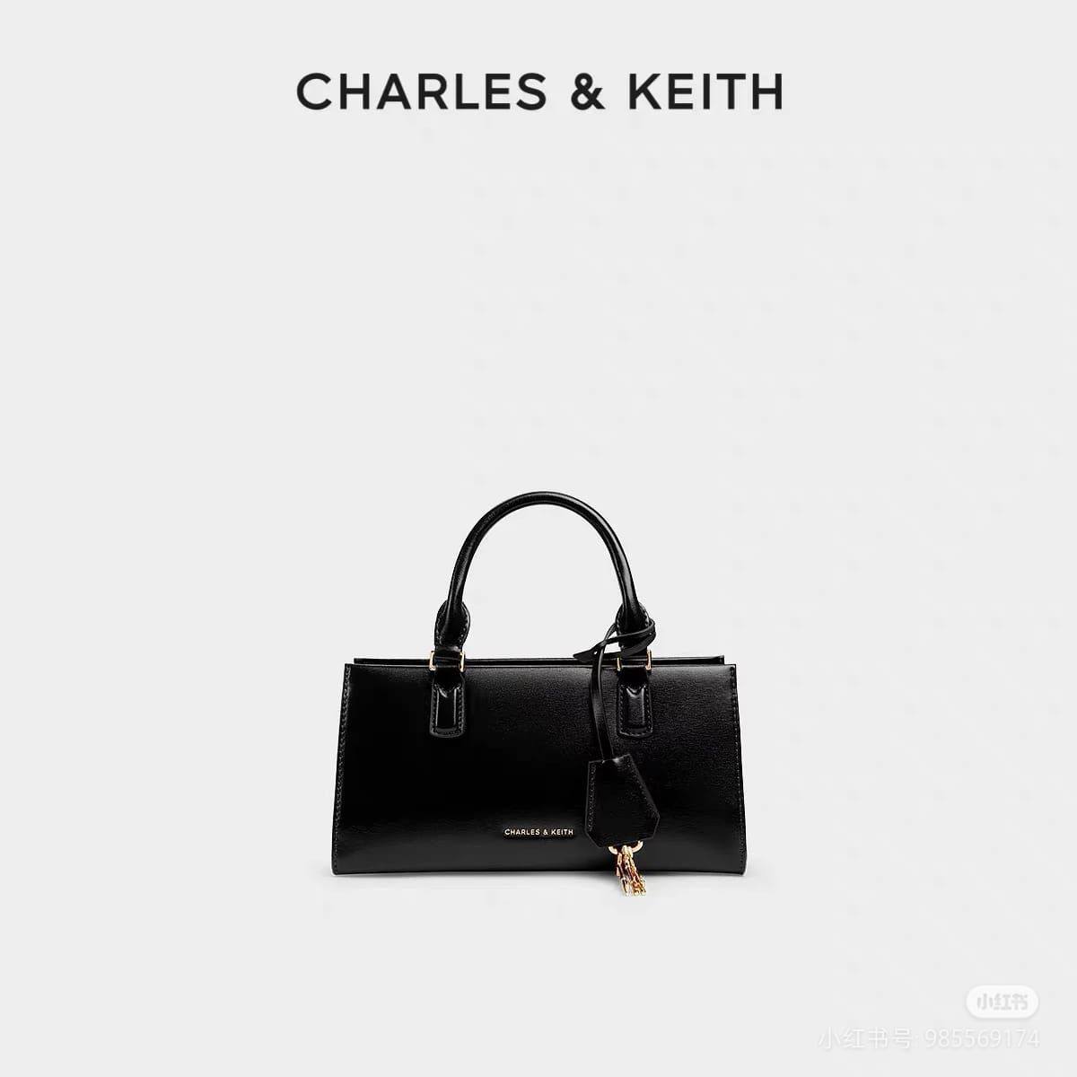 CK

100 dhs🪙🌺

with box
🎁🎁🎁

Super high quality
CHARLES &KEITH

Zain07
♥️♥️♥️