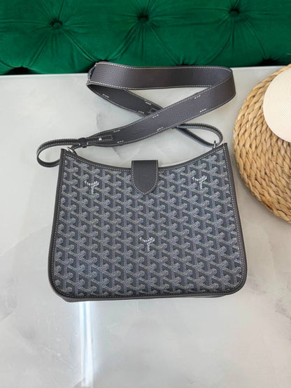 Goyard  ✨💥
Available original box 📦 
With full packing 🎀🎀
Super high quality 💥💥
For Price 👇 WhatsApp✅
0568585901 
0507557372
0552275751 Owner Zain 👌

Zain283
♥️♥️♥️