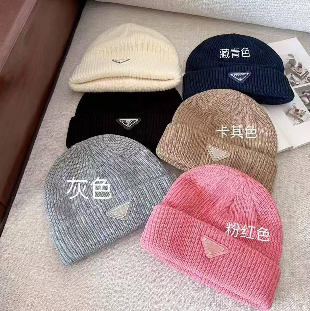 Winter caps 
45 dhs🪙💕

Zain93
♥️♥️♥️