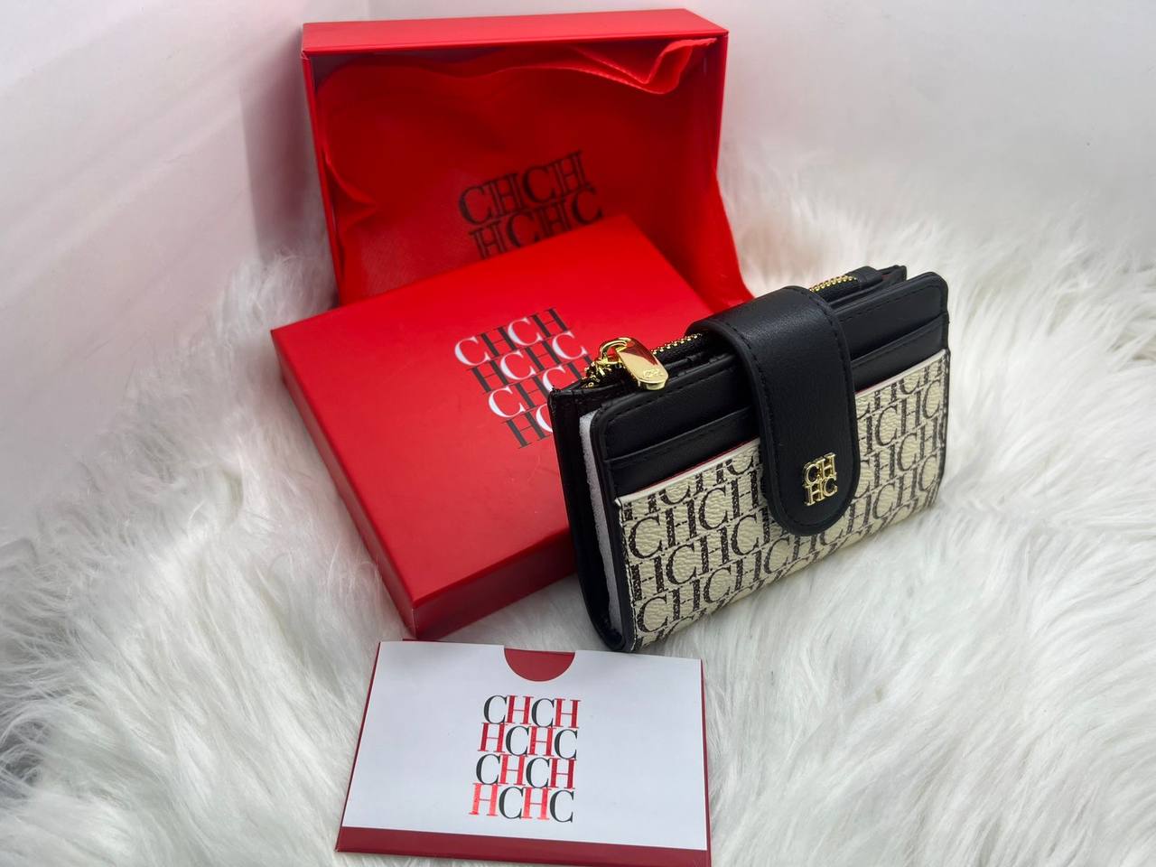 Wallets
good quality
55 dhs✅

Zain182
♥️♥️♥️