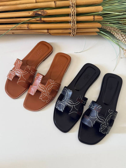 Hermes 🧡
AA Quality
✨ 𝐀𝐯𝐚𝐢𝐥𝐚𝐛𝐥𝐞 𝐍𝐨𝐰
✨ 𝐒𝐢𝐳𝐞𝐬: 𝟑𝟔 — 𝟒𝟏
450 dhs✅

Zain298
♥️♥️♥️