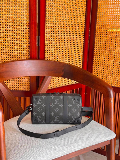 LV
CROSS BODY
850 dhs🇦🇪🇦🇪
Available Again

Zain284
♥️♥️🇦🇪
