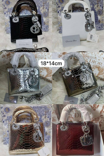 💎 Lady Dior 
1️⃣ First quality +🎁
Logo with diamond💎
Size : 18 * 14 * 7 cm
120 dhs✅
with box 🎁

Zain115
♥️♥️♥️