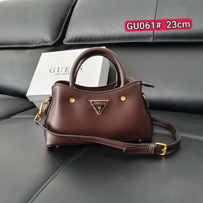 Guess

with box
100 dhs🇦🇪🇦🇪🇦🇪

size 23cm
Zain26
♥️♥️♥️