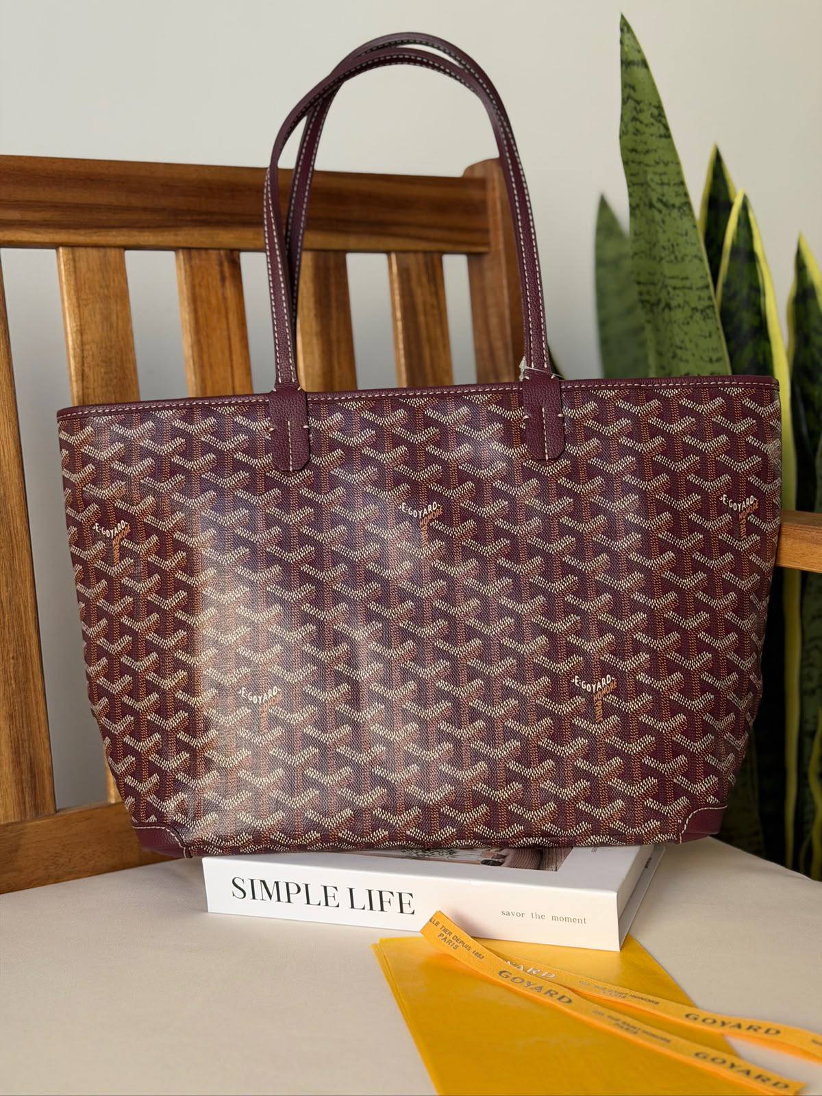 GOYARD 

Super Master Quality 
With zipper 
Size PM 

For Price 👇 WhatsApp✅
0568585901 
0507557372
0552275751 Owner Zain 👌

Zain321
♥️♥️♥️