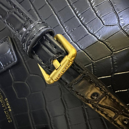 YSL 
COPY ONE 
 26CM 
140 dhs✅

Zain295
♥️♥️♥️