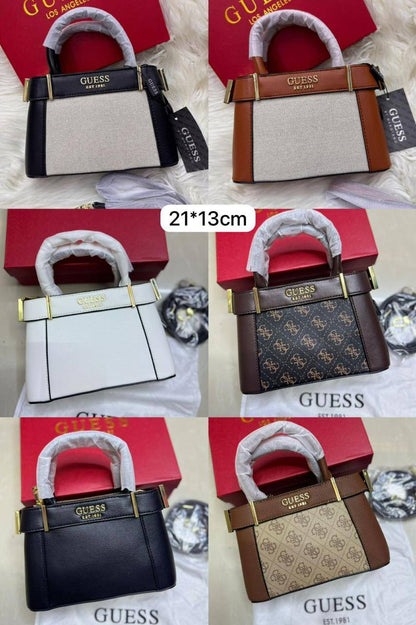 🌹 Guess Hanbag
1⃣️ First quality +🎁
size : 21 * 13 * 7 cm
95 dhs✅
with box 🎁

Zain115
♥️♥️♥️
