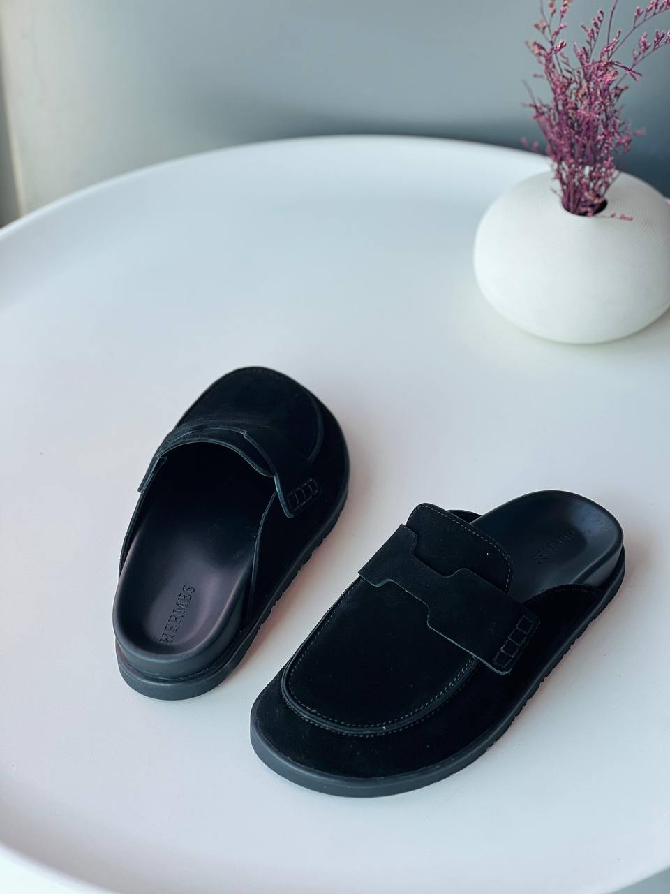 Hermes sandal🌹
36_41
Super high quality* 
450 dhs🪙🖤

Zain176
♥️♥️♥️