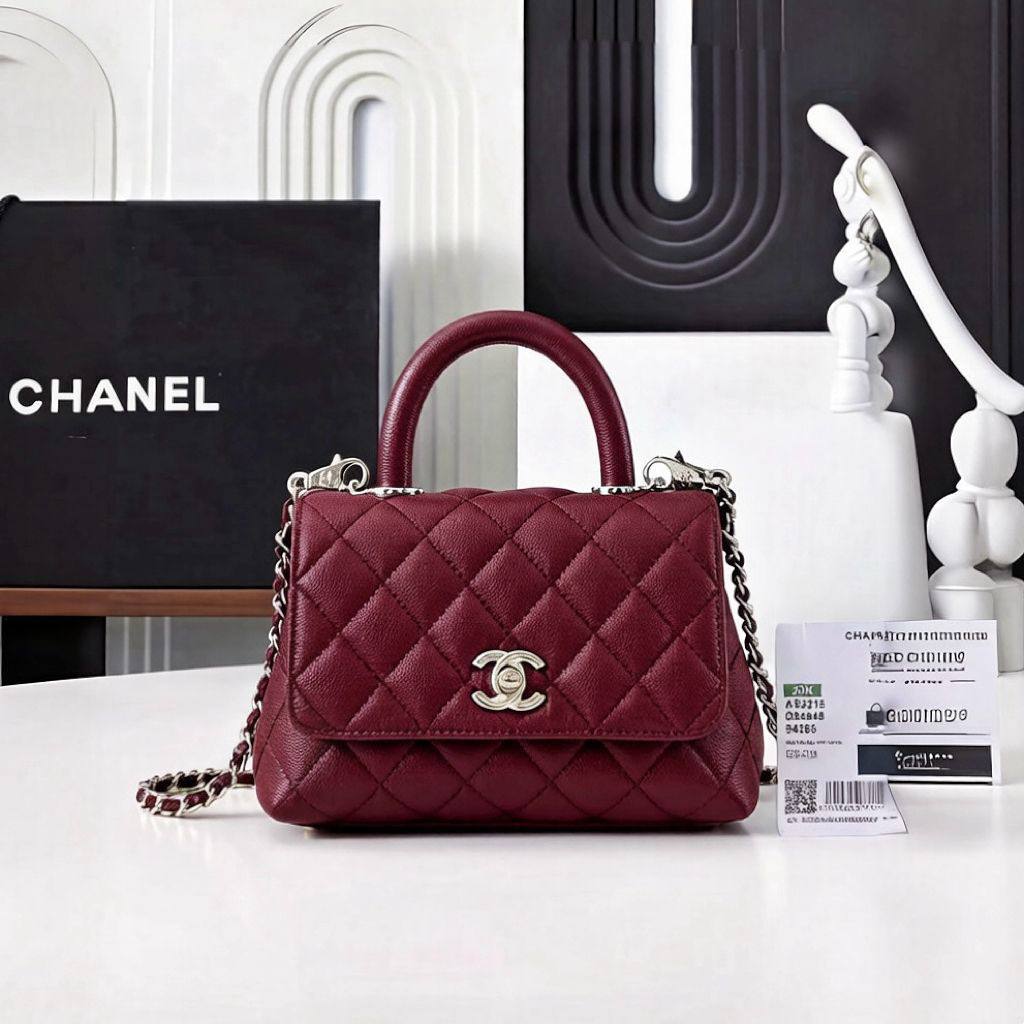 CHANEL 
 GOOD QUALITY 
WITH MAGNETS BOX 🎁

110 dhs✅

Zain39
♥️♥️♥️