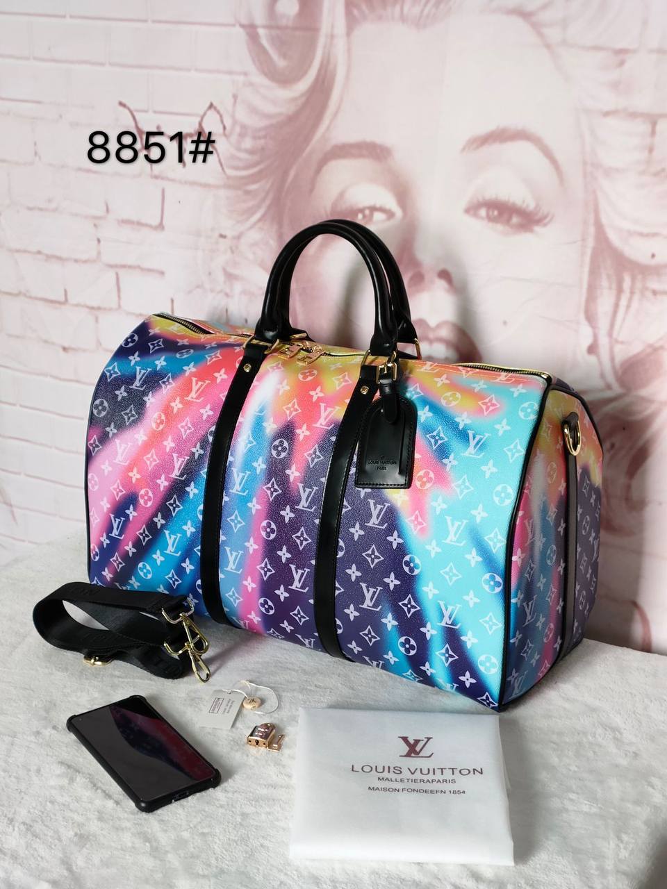 LV 
Travel Bags
140 dhs✅ Glossy
130 dhs✅ Normal

Zain137
♥️♥️♥️