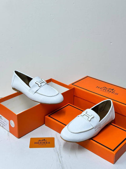 Hermes
💯high quality
Size 36-37-38-39-40-41
110 dhs🌺

Zain86
♥️♥️♥️