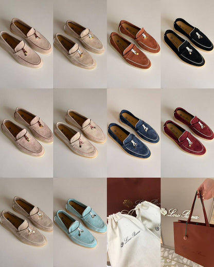 Loro Piana 
Summer Charms Walk❣️❤️
Super Master Quality
Size 36 to 41
450 dhs💓

Zain71
♥️♥️♥️