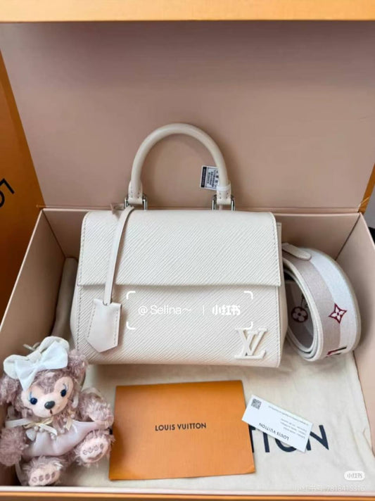 LV
Master
950 dhs✅
Super Master Quality
👌

Zain10
♥️♥️♥️