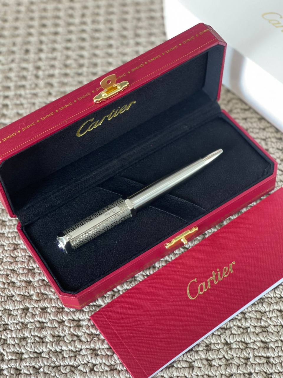 CARTIER
Pen ✍️*
*New Collection*
*Master Quality*
190 dhs✅

Zain179
♥️♥️♥️