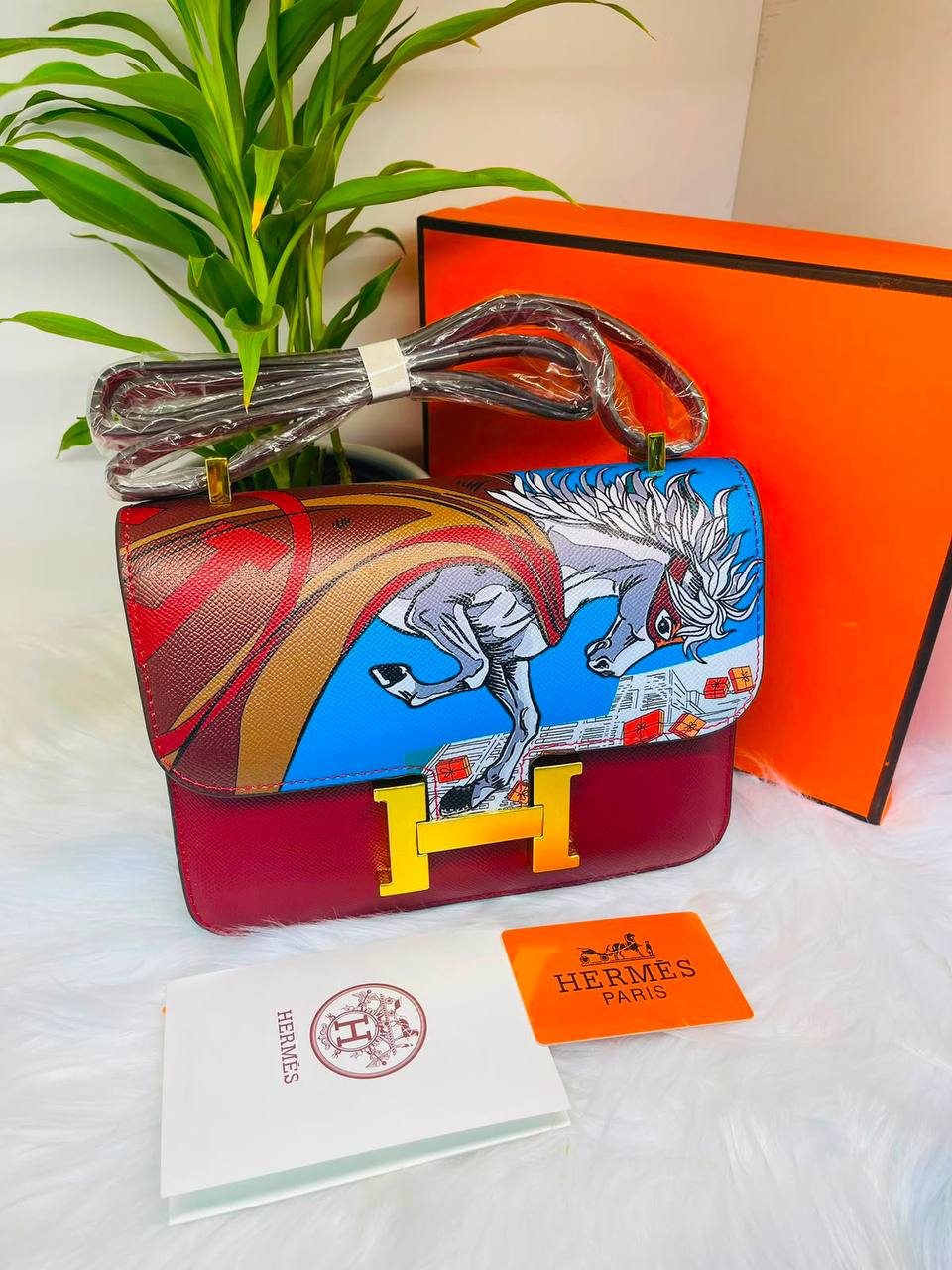 Hermes
110 dhs🇦🇪🇦🇪
With box
Size23cm

Zain219
♥️♥️♥️
