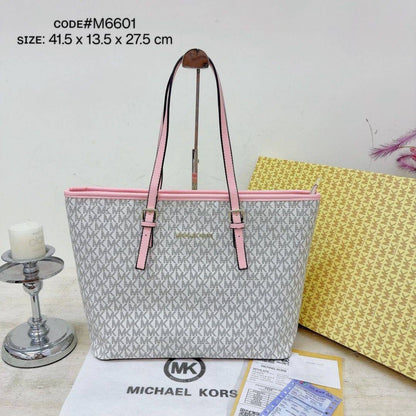 MK
sʜᴏᴜʟᴅᴇʀ ᴛᴏᴛᴇʙᴀɢ
ᴢɪᴘᴘᴇʀ ᴛʏᴘᴇ
sɪᴢᴇ: 41.5 cm

ᴡɪᴛʜ BOX
🎁🎁🎁

75 dhs🪙💕

Zain31
♥️♥️♥️