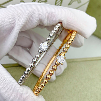 VCA ❤️‍🔥*
Bangle ✨
Master quality 💯
With normal boxes 🗃️ 
55 dhs✅
With master box 📦 
90 dhs✅

Zain216
♥️♥️♥️