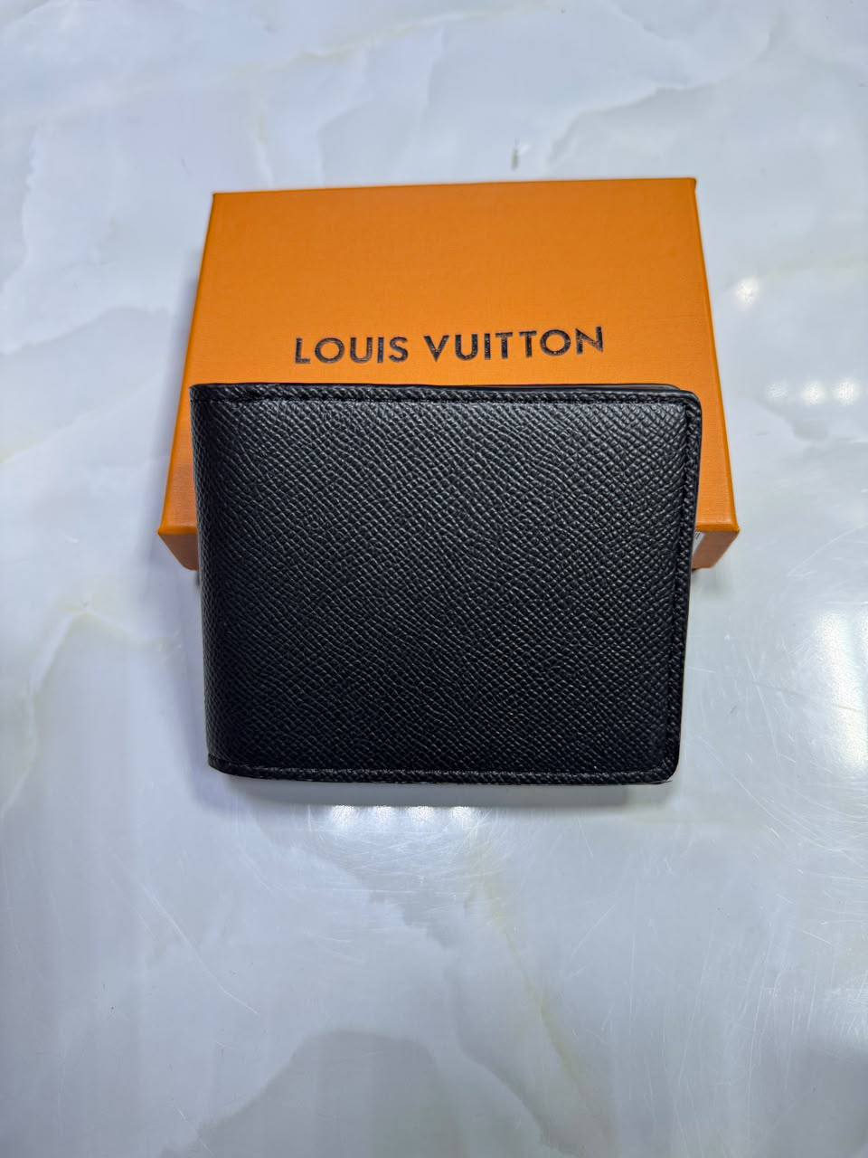 LV-men's 
wallet

With box 
30 dhs🇦🇪🇦🇪

Zain50
♥️♥️♥️