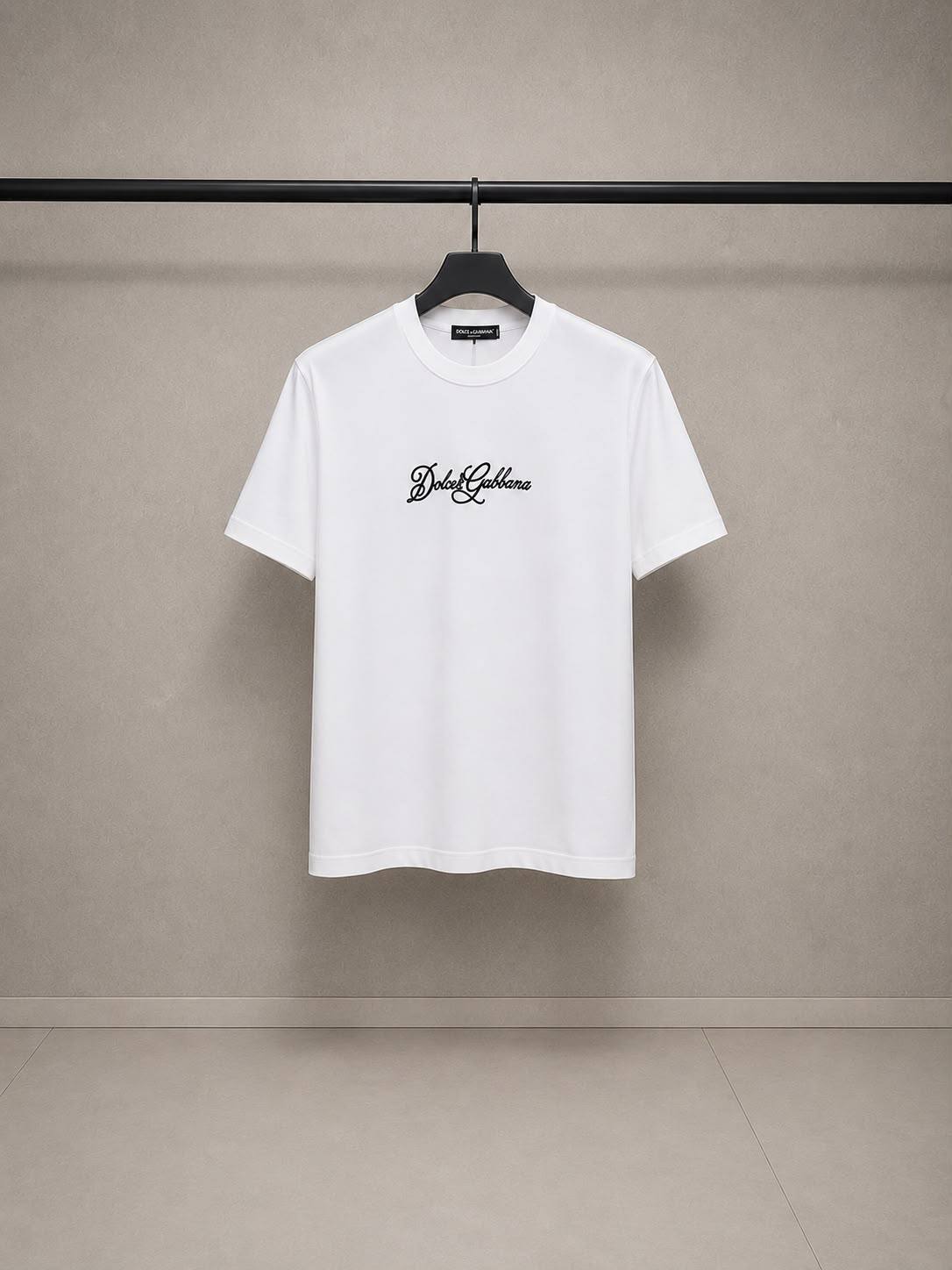 DOLCE&GABBANA❣️
SUPER MASTER QUALITY ✨
SIZE :S M L XL XXL

320 dhs🇦🇪🇦🇪

Zain327
♥️♥️♥️