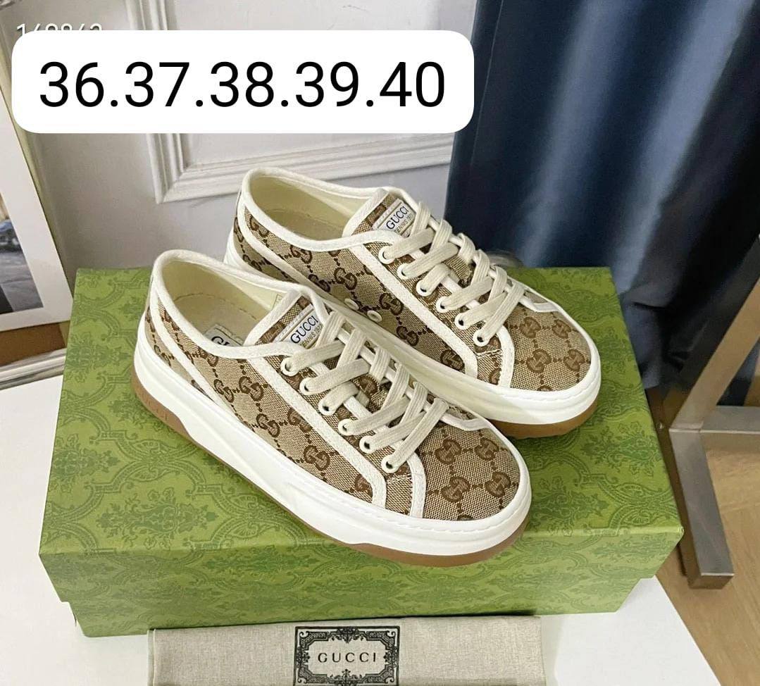 GUCCI SHOES
GOOD QUALITY
105 dhs✅
Size 36 TO 40

Zain40
♥️♥️♥️